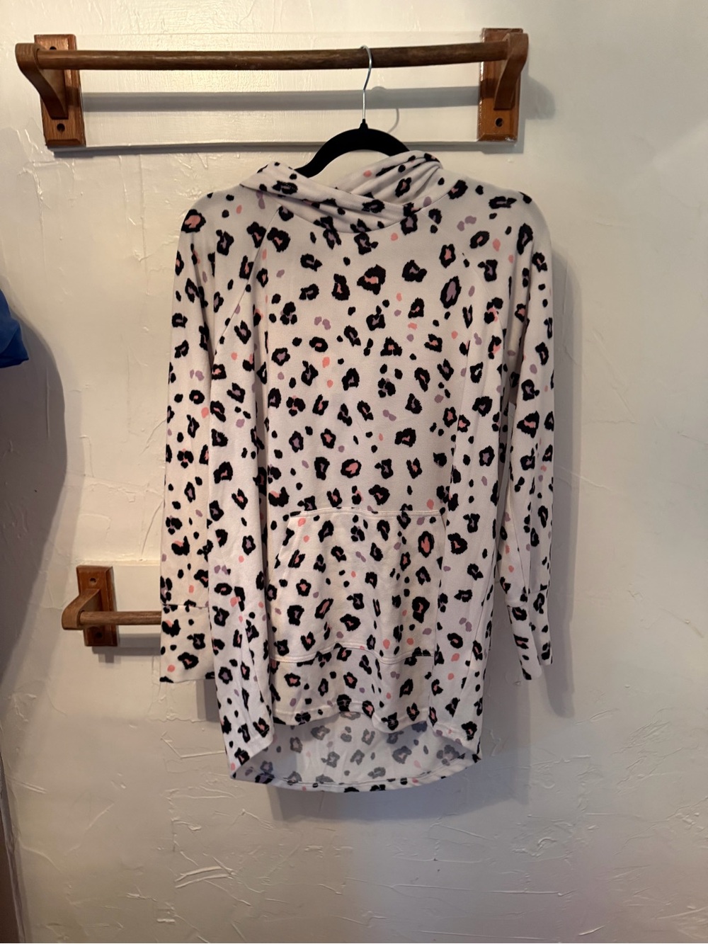 LuLaRoe Cream Leopard Print Hooded Pullover with Pink Spots